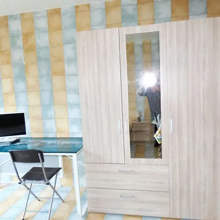 Apartment Dans - 25 M² Avec Terrasse Et Parking *