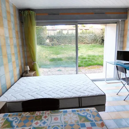 Dans - 25 M² Avec Terrasse Et Parking Daire