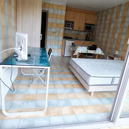 公寓 Dans - 25 M² Avec Terrasse Et Parking 布里尤德