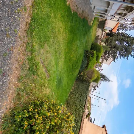 公寓 Dans - 25 M² Avec Terrasse Et Parking *
